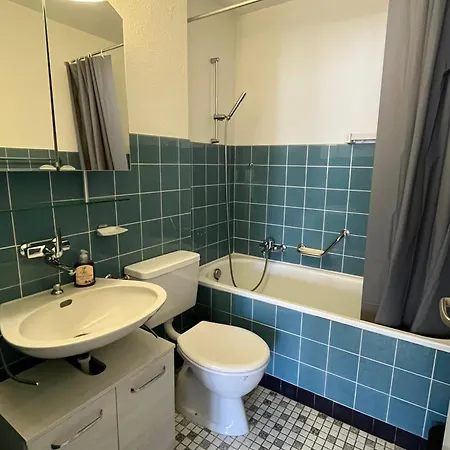 Family Friendly Duplex With Free Parking * ロイカーバード