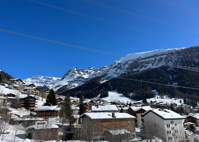 Family Friendly Duplex With Free Parking Apartman *