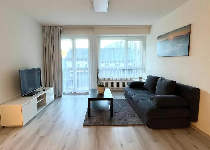 Apartamento Family Friendly Duplex With Free Parking